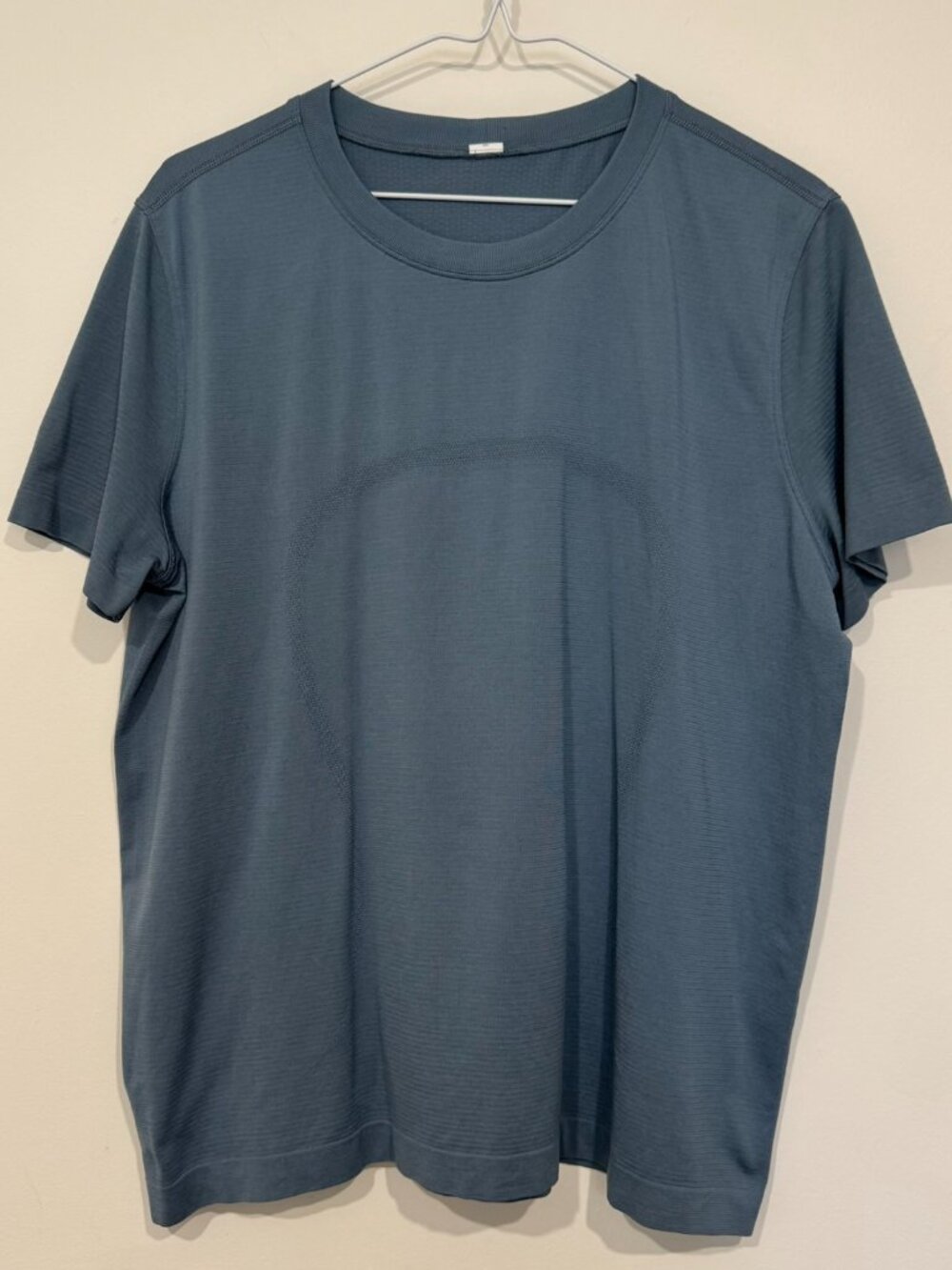 Lululemon Swiftly Tech Short-Sleeve Shirt 2.0 Utility Blue Size 8 EUC